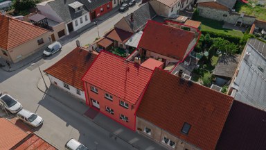 Prodej rodinného domu 2+1,3+1 m2,s pozemkem 327 m2 - Nové Strašecí 