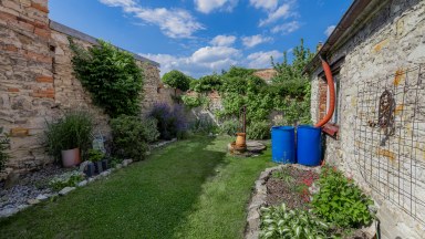 Prodej rodinného domu 2+1,3+1 m2,s pozemkem 327 m2 - Nové Strašecí 
