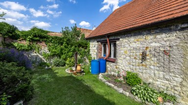 Prodej rodinného domu 2+1,3+1 m2,s pozemkem 327 m2 - Nové Strašecí 