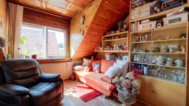 Prodej rodinného domu 163 m2,s pozemkem 327 m2 - Nové Strašecí 