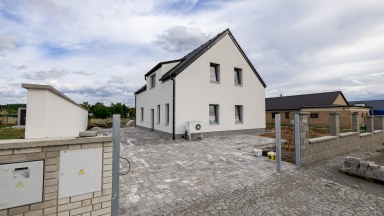 Prodej novostavby rodinného domu 165,5 m2, pozemek 1012 m2 - Lužná u Rakovníka