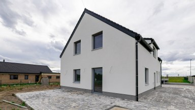 Prodej novostavby rodinného domu 165,5 m2, pozemek 1012 m2 - Lužná u Rakovníka